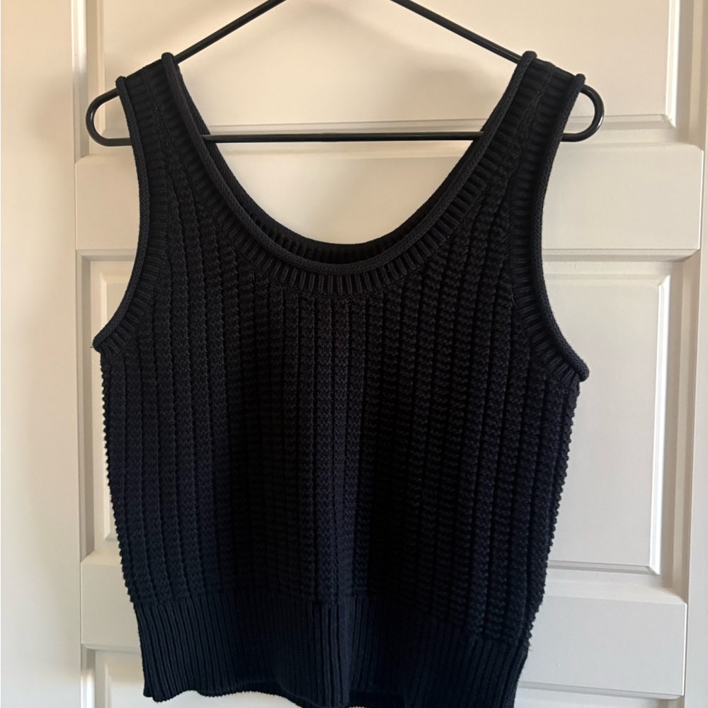 Quince Black Waffle Crop Sweater Tank, Size M
